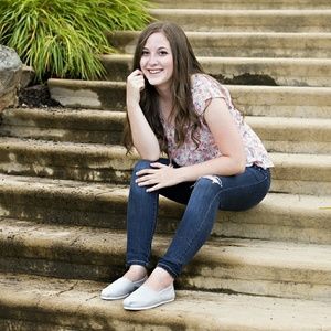 Meet your Posher, Chelsey